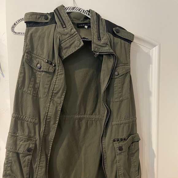 Forest green studded vest - Picture 1 of 8